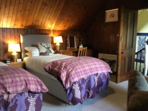 room 1 twin beds